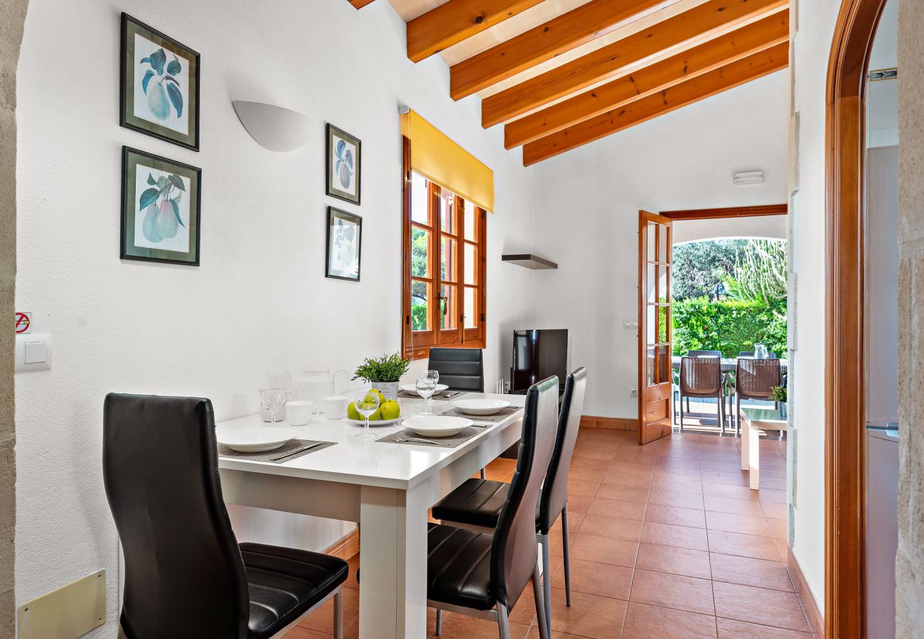 Villa em Cala Blanca - Villa Thea by Escape Home