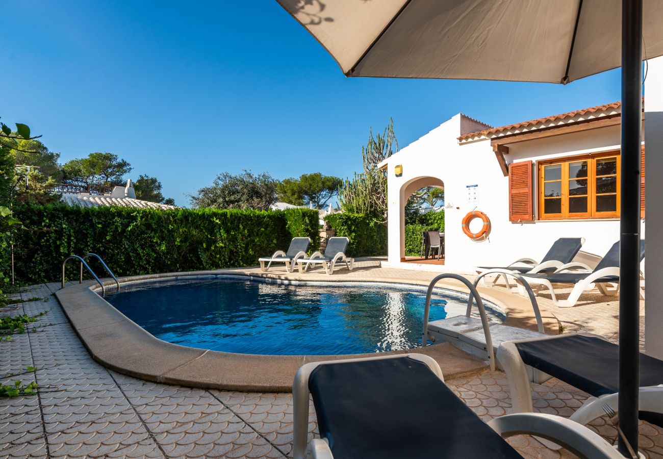 Villa em Cala Blanca - Villa Thea by Escape Home